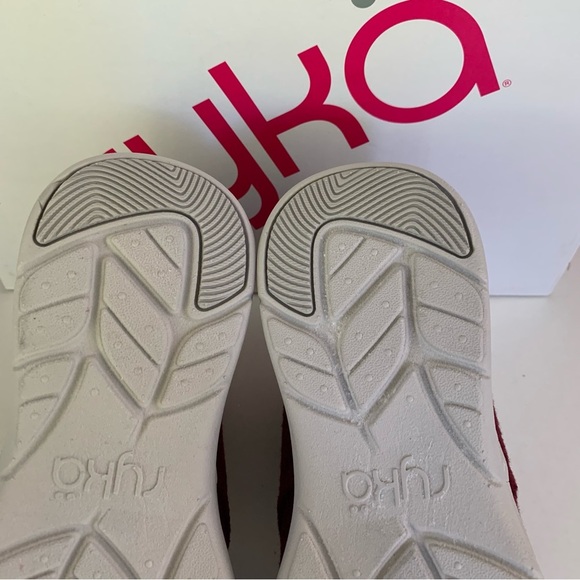 Ryka Women's Everest Sneaker Burgundy High Top Ankle Boots US 5 M NEW - Picture 8 of 9